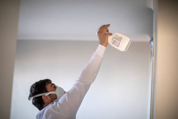 Best Commercial Mold Removal  in Juniper Canyon, OR